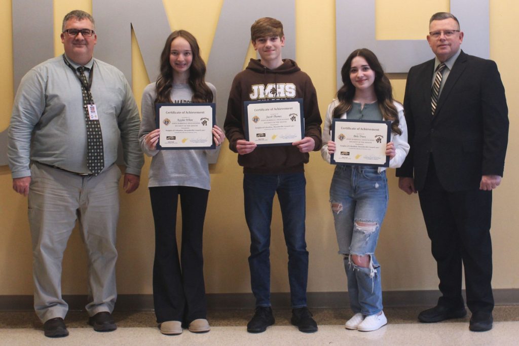 Pictured from left: JM Assistant Principal Geno Polsinelli, Kaylee White, Jacob Thames, Bela Truex and K of C Council 1907 Grand Knight Lou Richmond.